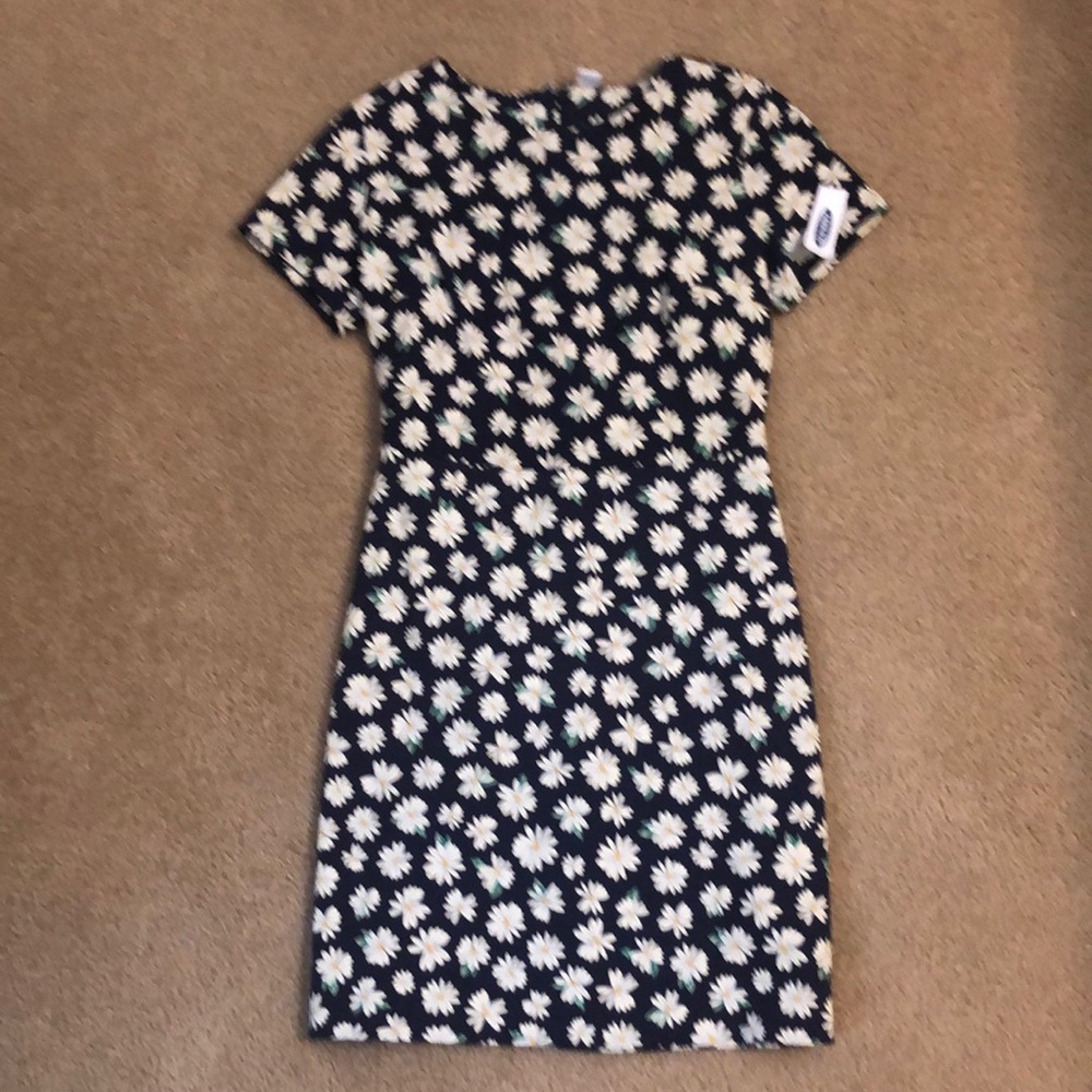 Old Navy Short Sleeve Daisy Dress small